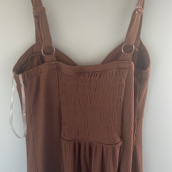 BROWN DRESS - Picture 3 of 4